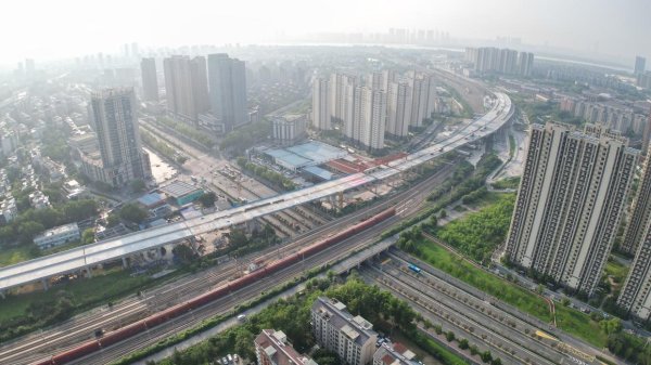 云开体育一连串的问题让外界感到猜疑和不安-开云官网切尔西赞助商(2025已更新(最新/官方/入口)